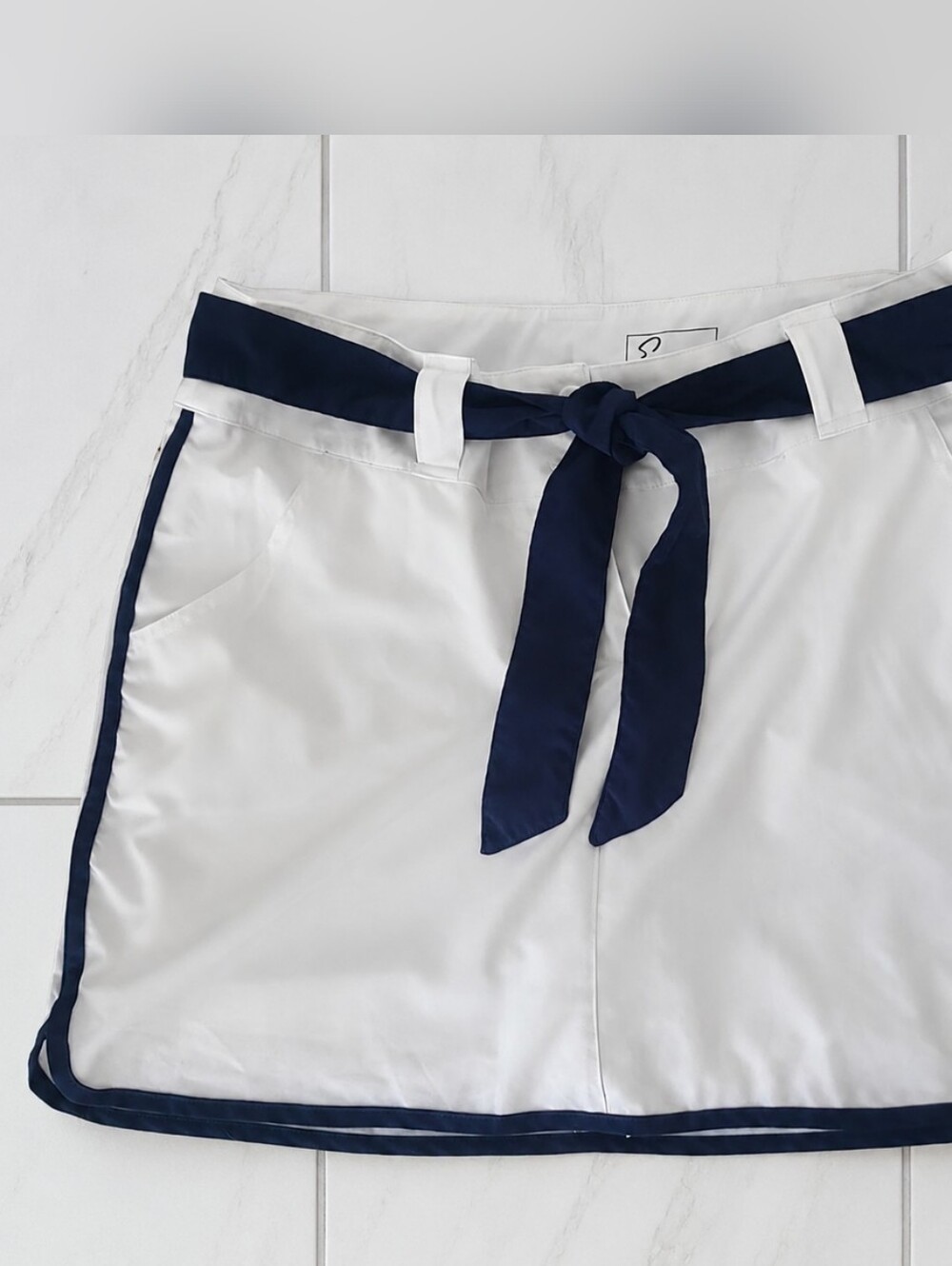 Emerald 18 NWOT Navy White Golf Tennis Skort Preppy Size 14 - Picture 2 of 6